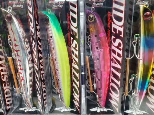シーバスルアー　12個セット　ヴァルナ　ワンテン　 ハイドシャロー　コモモ　他 シーバスルアー 12個セット ヴァルナ ワンテン ハイドシャロー コモモ